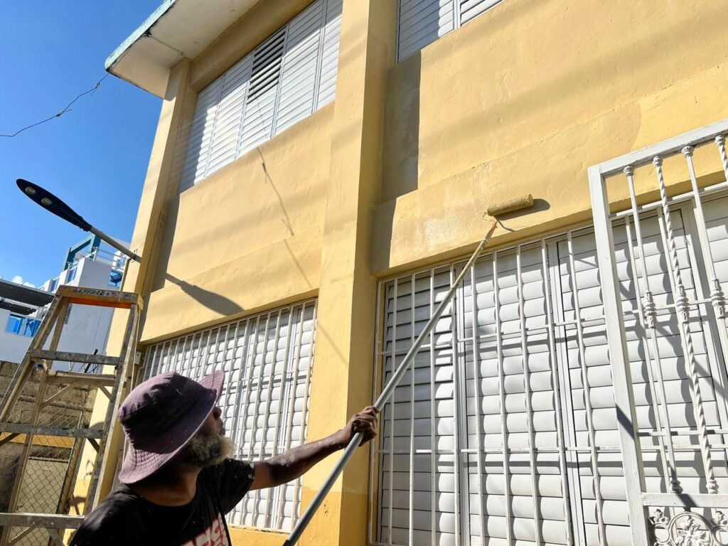 Infraestructura Escolar avanza obras y mantenimiento en 33 escuelas de Boca Chica - Noticias de hoy en República Dominicana | De Último Minuto