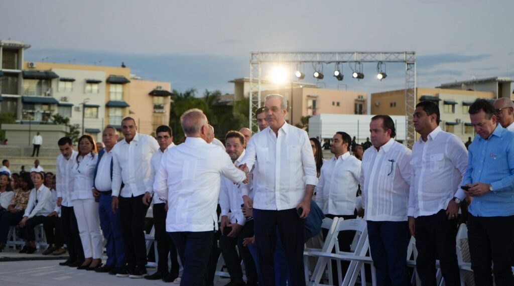 Inauguran anfiteatro La Gaviota en Ciudad Juan Bosch con inversión superior a RD$407 millones - Noticias de hoy en República Dominicana | De Último Minuto