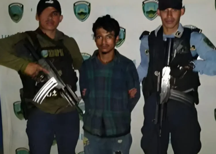Hombre mata mujer de 55 años a machetazos al intentar abusar de ella en Honduras