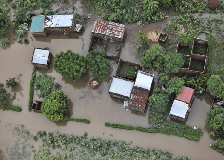 Sube a 185 los muertos en Mozambique desde octubre pasado por las inundaciones y el cólera