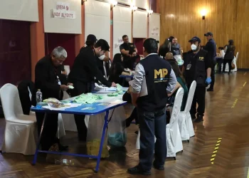 Máximo tribunal de Guatemala avala las acciones de la Fiscalía si no interrumpen las elecciones