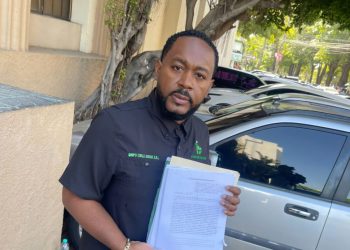 Hombre denuncia que expareja con la que tuvo relación extramatrimonial le exige la mitad de sus bienes