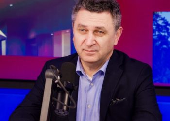 Dimitrios Ioannidis, experto del MIT, advierte sobre la «Psicosis de la IA» y el robo masivo de datos