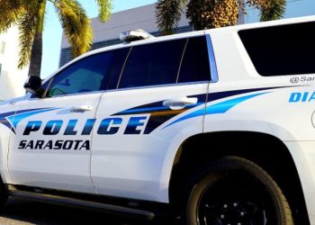 Dos tiroteos relacionados dejan siete muertos en el sur de Florida, incluido el atacante