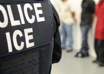 ICE compra un almacén en el estado de Nueva York para centro de detención y desata rechazo