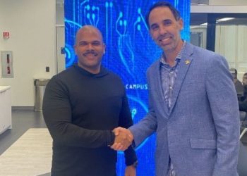 Dominicano Jack Mateo desarrolla agenda en el Miami Dade College sobre inteligencia artificial aplicada