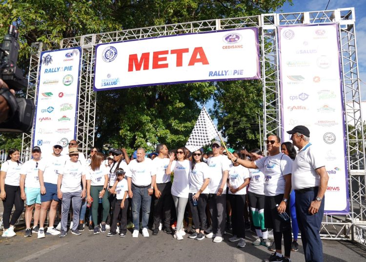 Celebran Rally a Pie 5K en San Cristóbal
