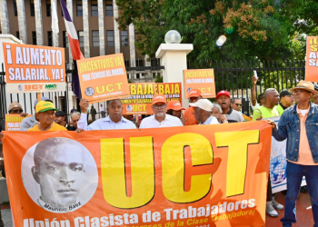 UCT demanda aumento salarial y mejores condiciones laborales para personal administrativo del Minerd