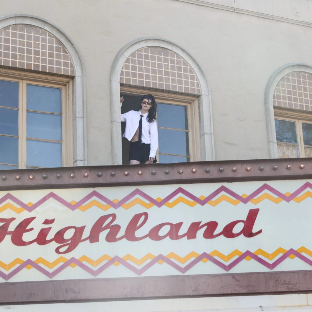 Kristen Stewart compra el histórico Teatro Highland de Los Ángeles - Noticias de hoy en República Dominicana | De Último Minuto