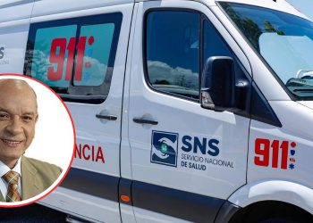 Fotoreportero Franklin Guerrero recibe atenciones médicas tras desplomarse durante misa por la tragedia del Jet Set