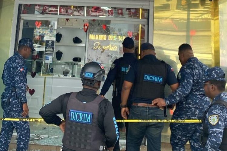 Dicrim asume investigación de asalto a joyería en SPM