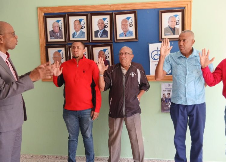 Juramentan directiva de la Seccional Azua del Colegio Dominicano de Periodistas
