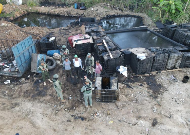 Autoridades desmantelan depósito clandestino de residuos y paralizan empresas vinculadas