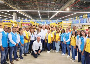 Abinader encabeza apertura de La Sirena en San Juan con inversión de RD$740 millones