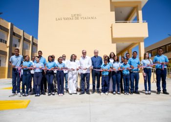 Abinader inaugura Liceo Las Yayas de Viajama en Azua con capacidad para más de 595 estudiantes
