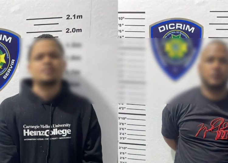 Policía Nacional arresta a dos hombres tras persecución y enfrentamiento con patrulla en Santiago