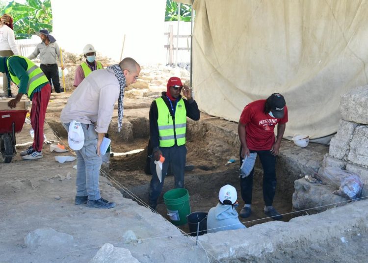 Comunidad de Pueblo Viejo respalda búsqueda de restos de Enriquillo y proyecta impulso turístico y económico