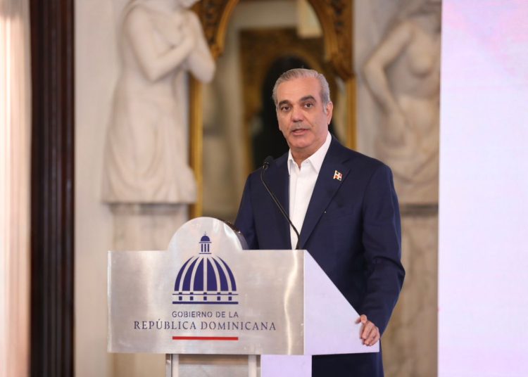 Abinader asegura Línea 2C del Metro cumple estándares de seguridad y está lista para iniciar operaciones