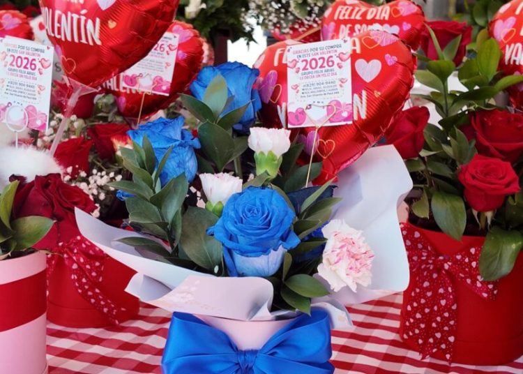 Vendedores reportan ventas dinámicas de flores y arreglos en este San Valentín