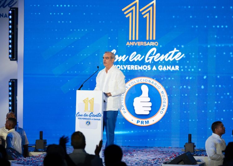 Abinader asegura que en su gestión no hay espacio para proyectos personales ni impunidad