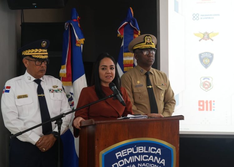 Migración está deportando entre 800 y 900 haitianos irregulares diariamente, según Faride