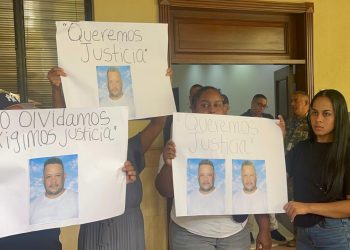 Familia exige esclarecer muerte de hombre bajo custodia policial en destacamento de Gurabo, Santiago