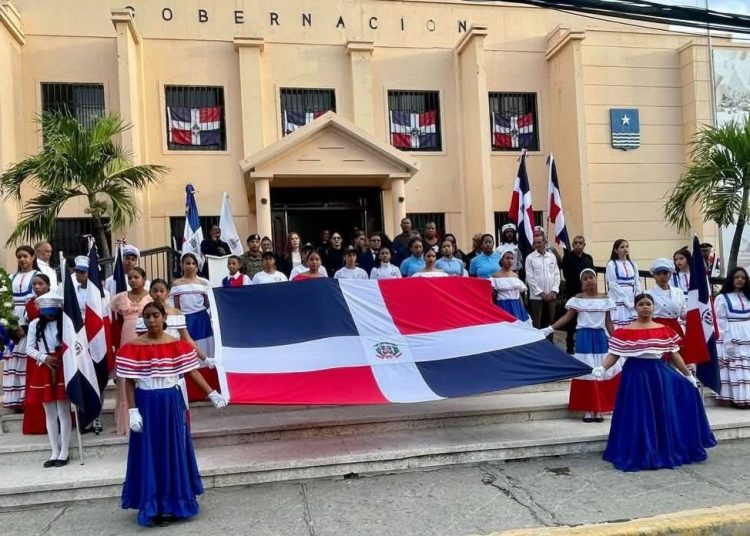Gobernación de Azua conmemora el 210 aniversario del natalicio de Ramón Matías Mella