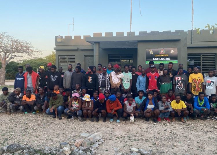 Detienen a 126 haitianos indocumentados en Dajabón durante operativos del ERD