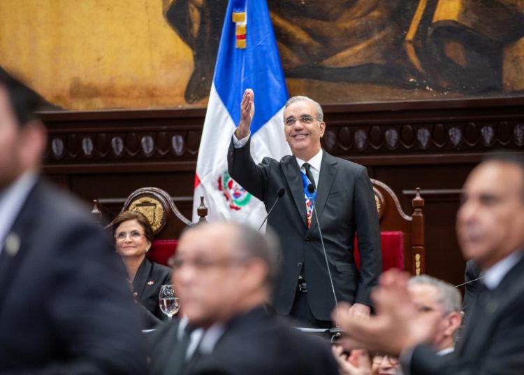 Gobierno fortalece modernización del Estado con servicios digitales, evaluación por resultados y transformación de la TV pública