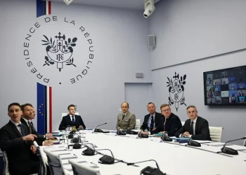 Macron, «muy escéptico» sobre la posibilidad de una paz a corto plazo en Ucrania