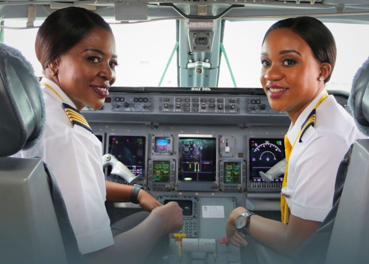Copa Airlines destaca el ascenso de mujeres pilotos en su flota Boeing 737