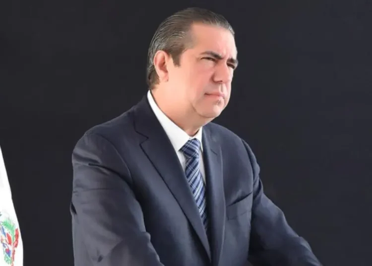 Francisco Javier afirma que encuestas actuales no definen escenario electoral de 2028