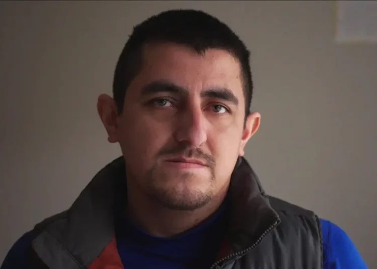 Migrante mexicano denuncia golpiza de agentes de ICE en Minnesota y sufre graves lesiones