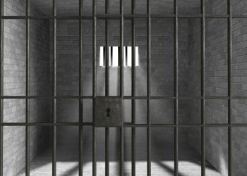 Prisión preventiva para mujer que falsificó documentos para cobrar pensión de sobrevivencia