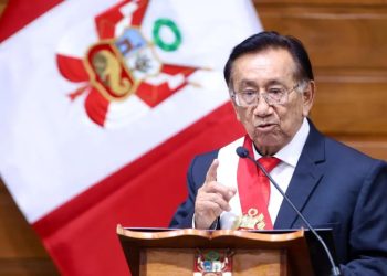 Presidente de Perú reafirma en postura de que sexo a temprana edad ayuda a las mujeres