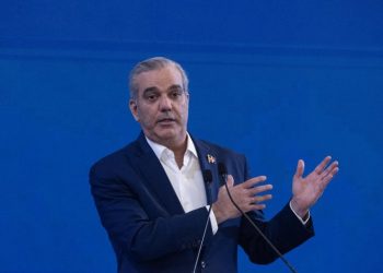 Abinader ordena investigar presuntos cobros irregulares en el FEDA