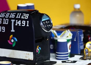 Subastan cafetera de Italia del Clásico Mundial por más de US$16 mil