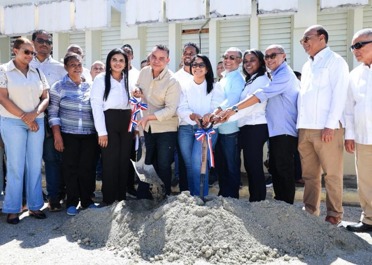 SNS inicia remozamiento del Hospital Municipal de Bánica con inversión superior a RD$163 millones