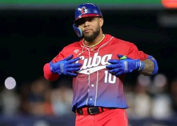 Moncada lidera con poder y defensa el triunfo de Cuba sobre Panamá en el Clásico Mundial