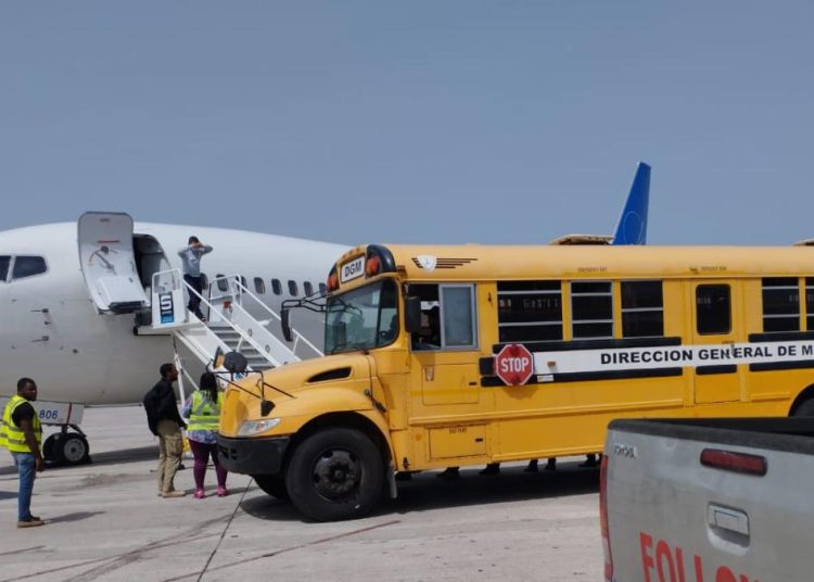 Deportan desde Estados Unidos a 63 dominicanos tras cumplir condenas por delitos federales