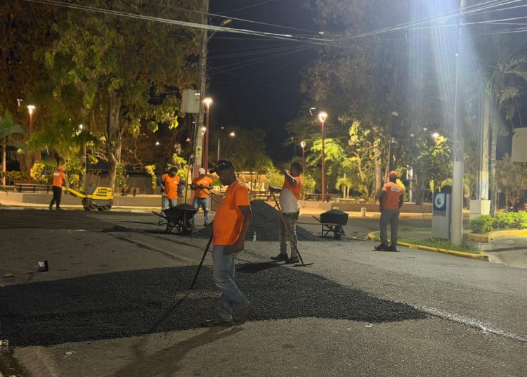 Inician plan de bacheo en Samaná previo a la Semana Santa 2026