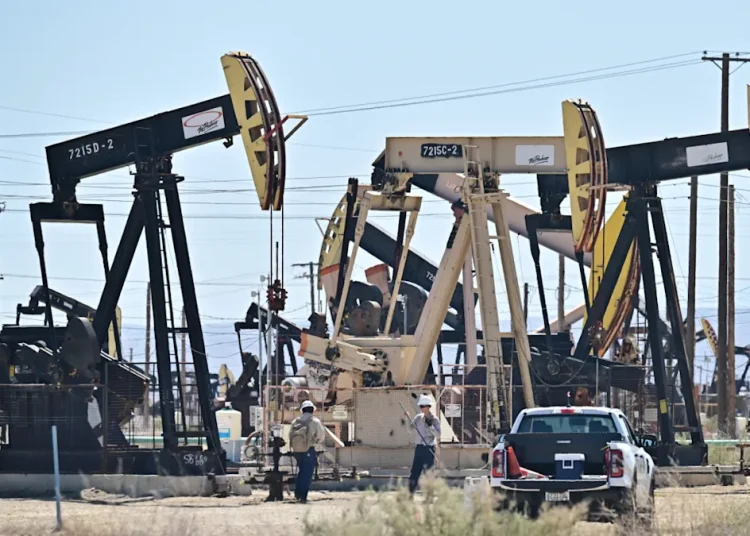 Los precios del petróleo caen luego de declaración de Trump sobre la guerra en Irán