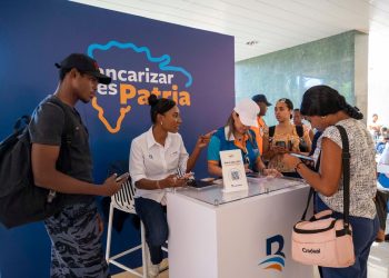 Banreservas realiza jornadas de bancarización para estudiantes de la UASD y el ITLA
