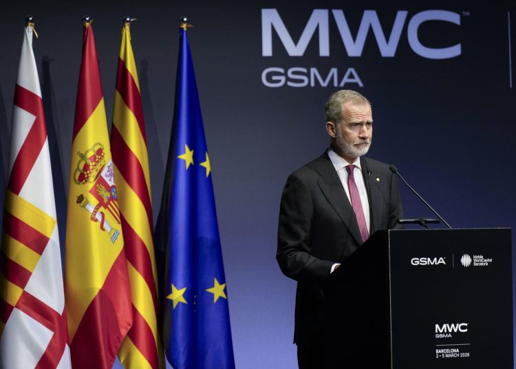 Felipe VI dice que la inteligencia no puede ser meramente artificial, sino ética y humana