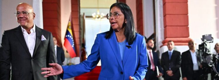 Delcy Rodríguez dice que retoma relaciones con EE.UU. por amistad y con inteligencia