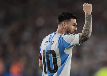 Presidente de la AFA insiste en que la Finalissima se juegue en Buenos Aires