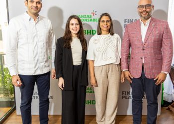 Banco BHD realiza taller de finanzas digitales para adultos mayores