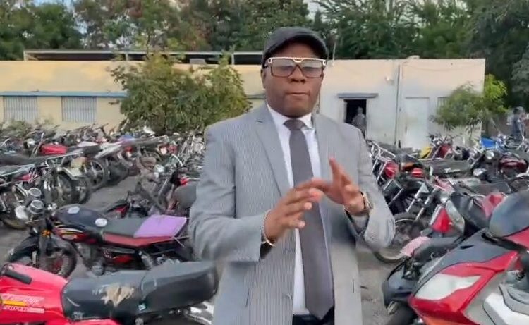 Ramón Tolentino llama a ciudadanos de Santiago a retirar motocicletas retenidas en la Dirección Regional Cibao Central