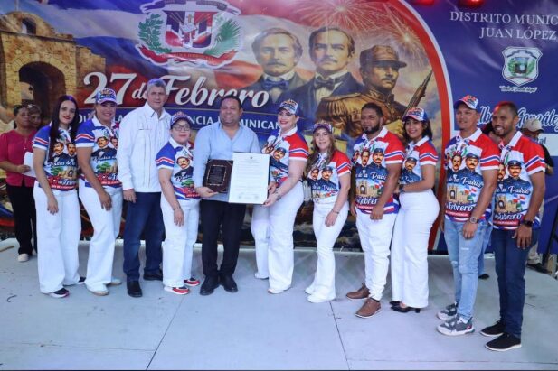 Junta Distrital de Juan López declara Hijo Adoptivo a “El Súper Pana” por su trayectoria en la comunicación