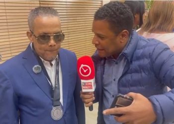 Héctor Acosta “El Torito” recibe reconocimiento rumbo a Premios Soberano 2026